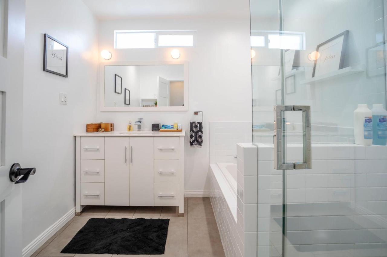 Enchanting Sherman Oaks With Pool Permit #hsr Two One Zero Zero 2605 Ferienhaus